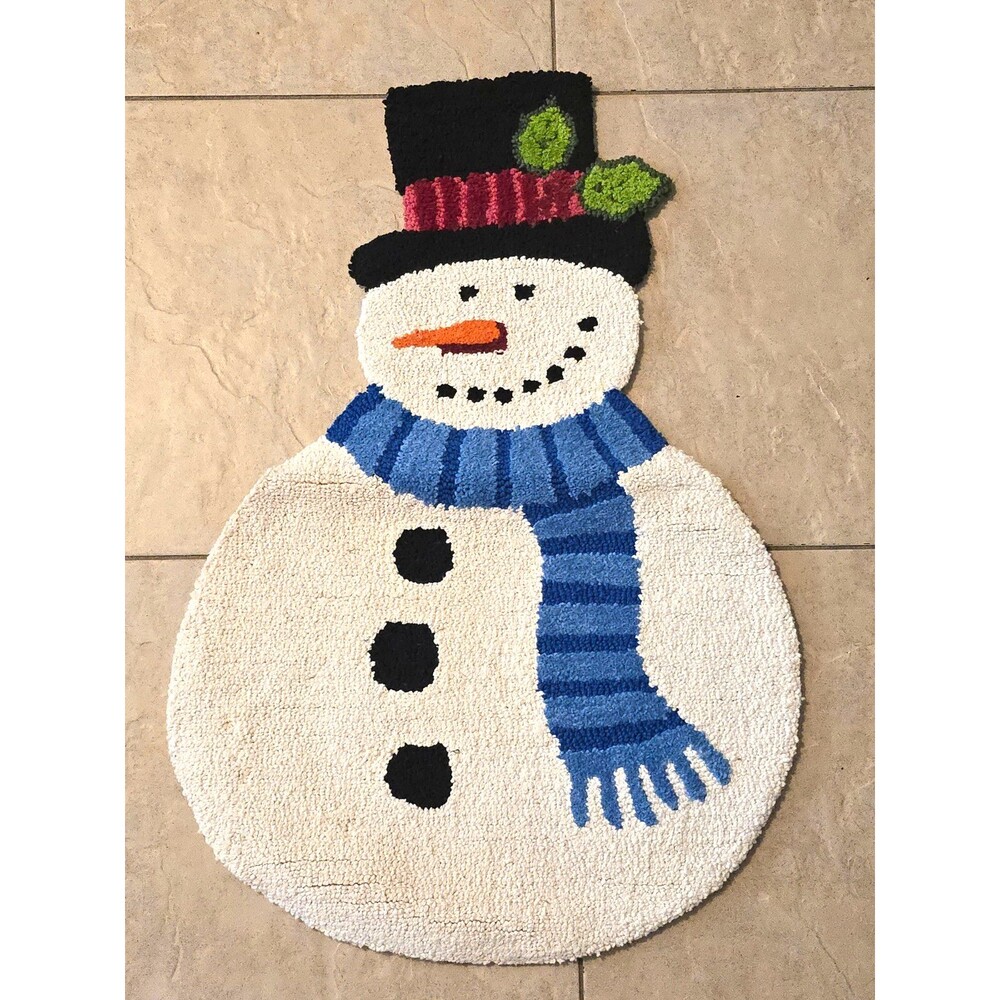 Vintage Snowman Shaped hand-hooked Accent Rug Holiday Winter Top Hat Christmas